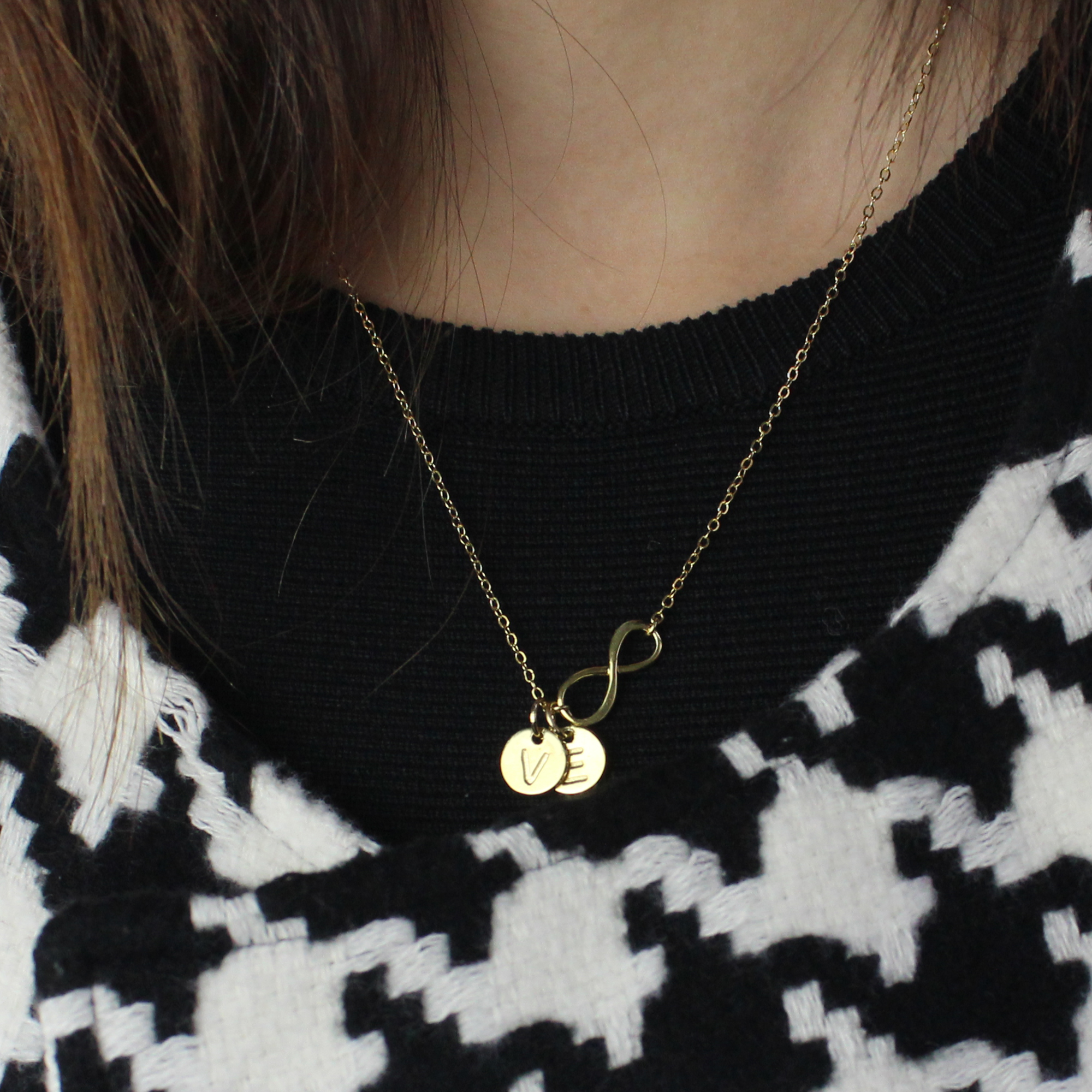 Disc Initial Charm 18k Gold Plated