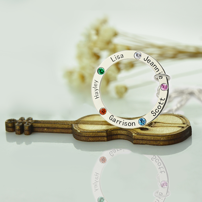 Mothers Family Circle Name Necklace